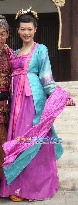 Chinese Ancient Tang Dynasty Courtesan Hanfu Dress Replica Costume for Women