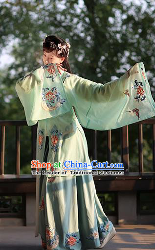 Chinese Ming Dynasty Costume Ancient Princess Embroidered Butterfly Peony Green Cloak for Women