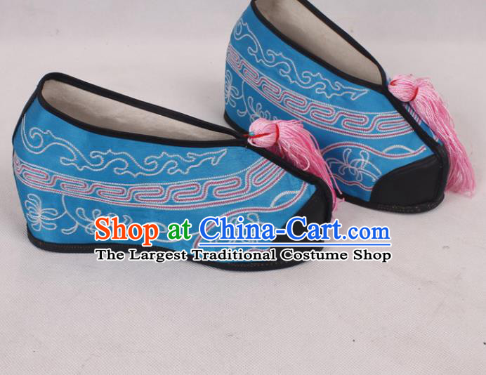 Chinese Traditional Beijing Opera Diva Embroidered Shoes Peking Opera Blue Cloth Shoes for Women