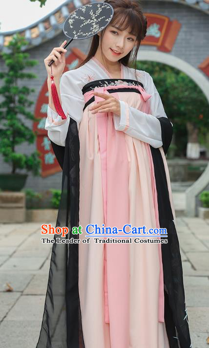 Chinese Ancient Tang Dynasty Princess Embroidered Hanfu Clothing for Women
