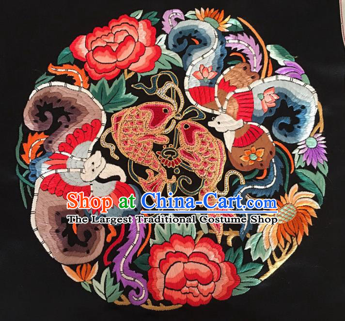 Chinese Traditional Embroidery Craft Embroidered Fishes Silk Patches Handmade Embroidering Accessories