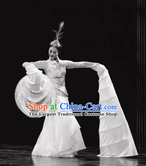 Chinese Ancient Stateswoman Fu Hao White Hanfu Dress Shang Dynasty Empress Fuhao Costumes Complete Set