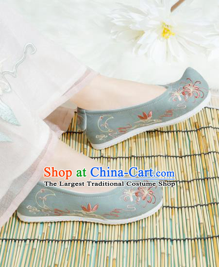Chinese National Embroidered Chrysanthemum Green Shoes Ancient Traditional Princess Shoes Hanfu Shoes for Women