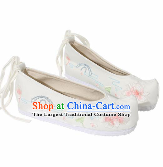 Chinese National Embroidered Lotus White Shoes Ancient Traditional Princess Shoes Hanfu Shoes for Women