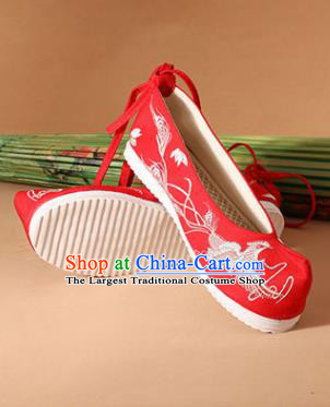 Chinese National Embroidered Phoenix Red Shoes Ancient Traditional Princess Shoes Wedding Hanfu Shoes for Women