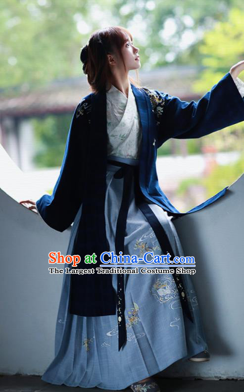 Traditional Chinese Song Dynasty Winter Historical Costumes Ancient Nobility Lady Hanfu Dress for Women
