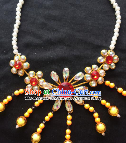 Chinese Beijing Opera Diva Yellow Flowers Necklace Traditional Peking Opera Princess Necklet Accessories for Women