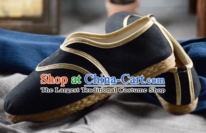 Chinese Traditional Handmade Black Flax Shoes National Multi Layered Cloth Shoes for Men