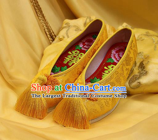 Traditional Chinese Handmade Yellow Shoes Hanfu Wedding Shoes National Cloth Shoes for Women