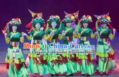Chinese Lishui Jinsha Zhuang Nationality Dance Green Dress Ethnic Wedding Stage Performance Costume and Headpiece for Women