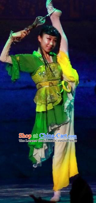 Chinese The Moon Rising On The Helan Mountain Classical Dance Green Dress Stage Performance Costume and Headpiece for Women