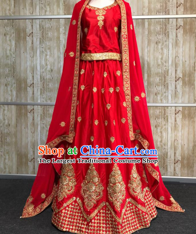 South Asia  Indian Bride Red Embroidered Dress Traditional   India Hui Nationality Wedding Costumes for Women