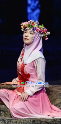 Flowers and Trumpeter Traditional Chinese Hui Nationality Pink Dress Stage Show Costume and Headwear for Women