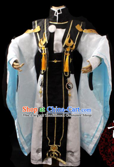 Traditional Chinese Cosplay Taoist Priest White Clothing Ancient Swordsman Costume for Men