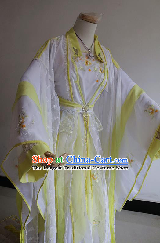 Chinese Cosplay Goddess Princess Light Yellow Dress Ancient Female Swordsman Knight Costume for Women