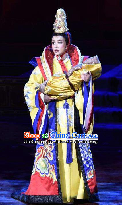 The Empress of China Ancient Tang Dynasty Royal Queen Golden Dress Stage Performance Dance Costume and Headpiece for Women