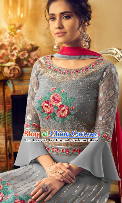 Asian Indian Punjabis Embroidered Grey Skirt and Blouse India Traditional Lehenga Choli Costumes Complete Set for Women