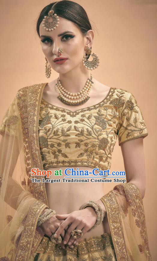 Asian Indian Bollywood Wedding Embroidered Light Yellow Silk Dress India Traditional Bride Lehenga Costumes for Women