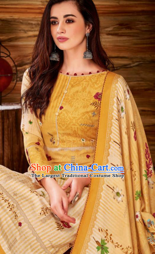 Asian Indian Bollywood Traditional Yellow Pashmina Blouse and Pants India Punjabis Lehenga Choli Costumes Complete Set for Women