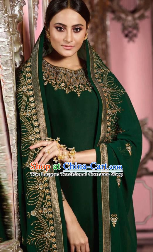 Asian Indian Punjabis Embroidered Deep Green Satin Blouse and Pants India Traditional Lehenga Choli Costumes Complete Set for Women