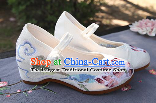 Chinese National Embroidered Lotus White Shoes Traditional Hanfu Shoes Opera Shoes Wedding Bride Shoes for Women