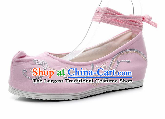 Traditional Chinese National Embroidery Pink Shoes Embroidered Flowers Shoes Hanfu Shoes for Women