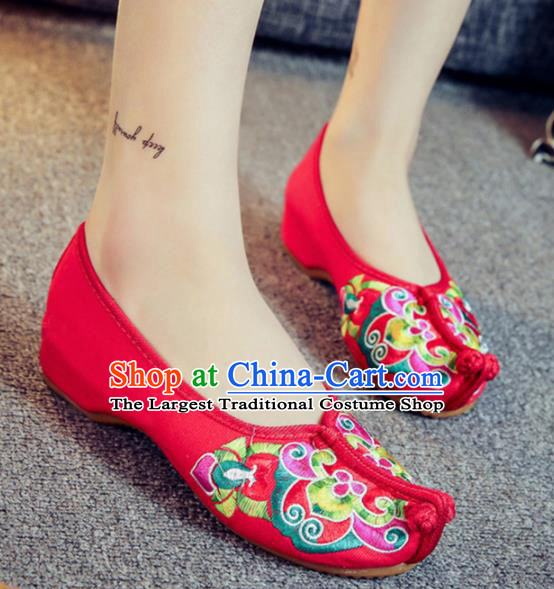 Traditional Chinese Old Beijing Embroidery Red Shoes National Embroidered Shoes Hanfu Shoes for Women