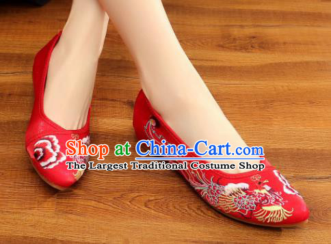 Traditional Chinese Old Beijing Wedding Red Shoes National Embroidered Shoes Hanfu Shoes for Women