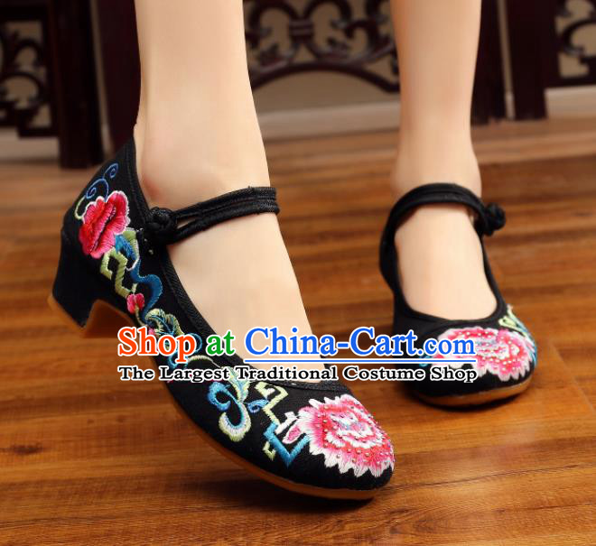 Traditional Chinese Old Beijing Embroidery Peony Black Shoes Embroidered Shoes Cloth Shoes for Women