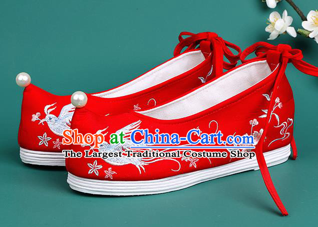 Chinese Traditional Embroidered Swallow Red Shoes Hanfu Pearl Shoes Princess Shoes for Women
