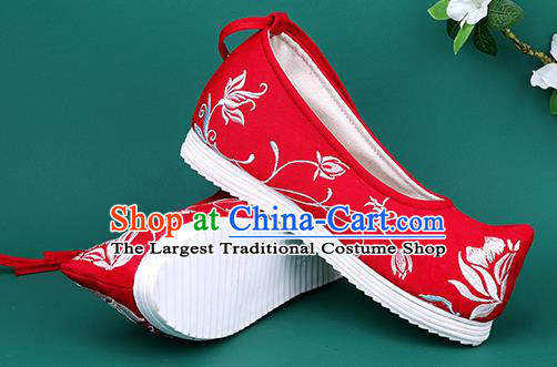 Chinese Wedding Embroidered Chrysanthemum Red Shoes Traditional Hanfu Shoes Princess Shoes for Women