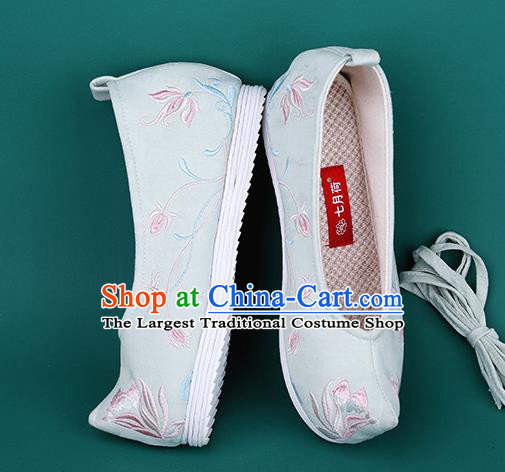 Chinese Wedding Embroidered Chrysanthemum Light Green Shoes Traditional Hanfu Shoes Princess Shoes for Women