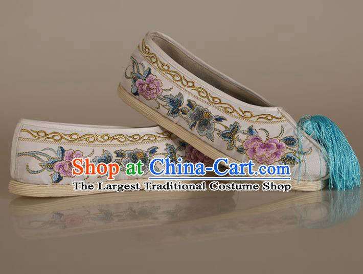Asian Chinese Beijing Opera Shoes White Satin Embroidered Shoes Traditional Peking Opera Diva Shoes