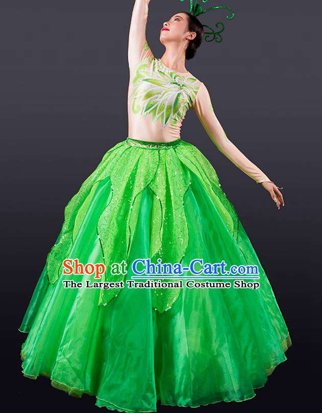 Chinese Traditional Chorus Green Bubble Dress Modern Dance Stage Performance Costume for Women