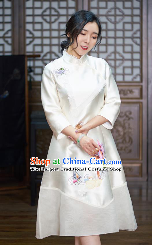 Chinese Traditional National Costume Tang Suit Silk Cheongsam Embroidered White Qipao Dress for Women