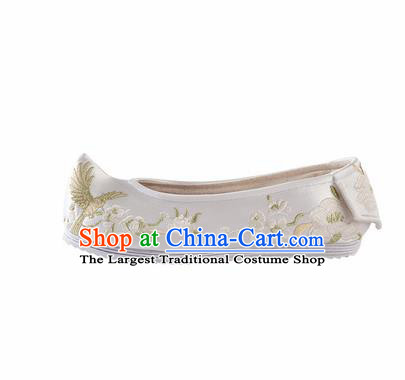 Asian Chinese Hanfu Shoes Traditional Ancient Princess White Embroidered Shoes for Women