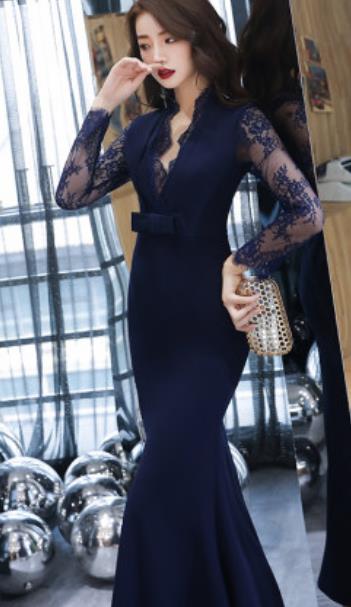 Top Grade Navy Lace Full Dress Compere Modern Fancywork Costume for Women