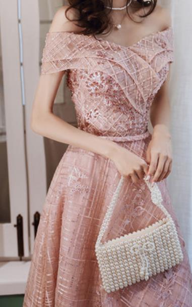 Top Grade Modern Fancywork Embroidered Pink Formal Dress Compere Catwalks Costume for Women