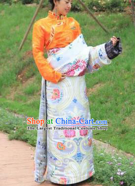 Chinese Traditional Tibetan Ethnic White Brocade Robe Zang Nationality Heishui Dance Costume for Women