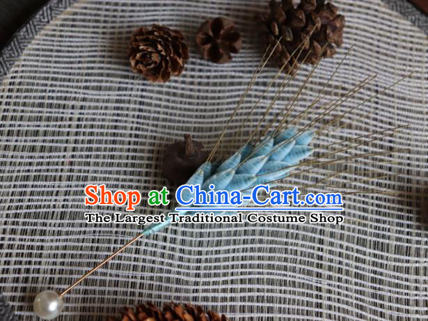 Handmade Chinese Classical Blue Velvet Wheat Brooch Ancient Palace Breastpin for Women