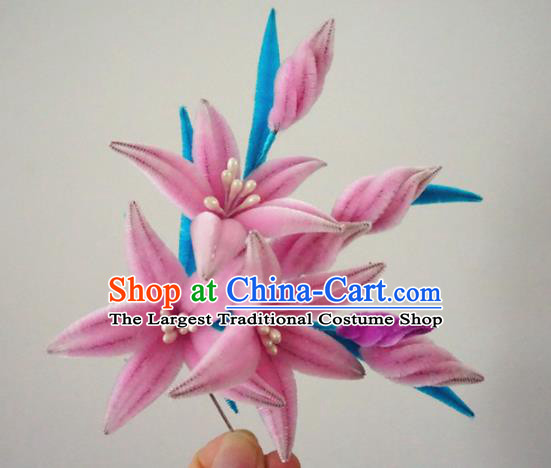 Handmade Chinese Classical Pink Velvet Flowers Brooch Ancient Palace Breastpin for Women