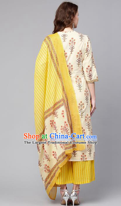 Asian India Traditional Punjabi Costumes South Asia Indian National White Blouse and Yellow Pants for Women