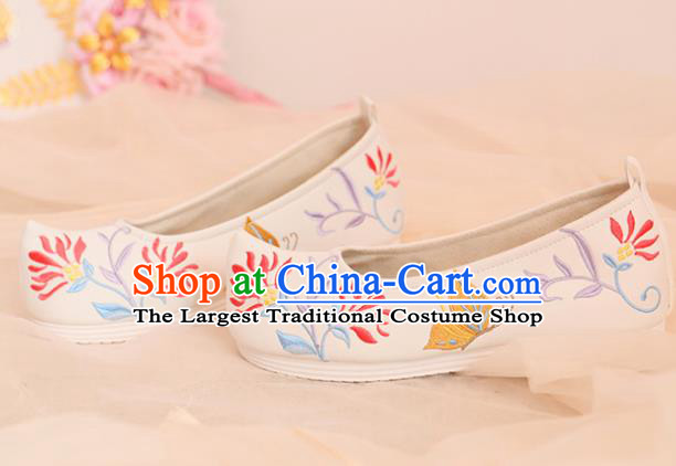 Chinese Traditional Shoes Opera Shoes Hanfu Princess Shoes Embroidered Butterfly White Shoes for Women