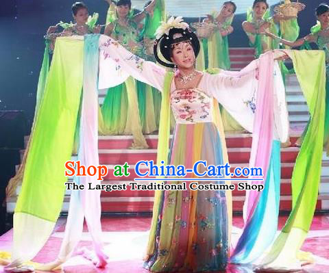 Traditional Chinese Classical Dance Chang E Flying To the Moon Costume Beijing Opera Dance Dress for Women