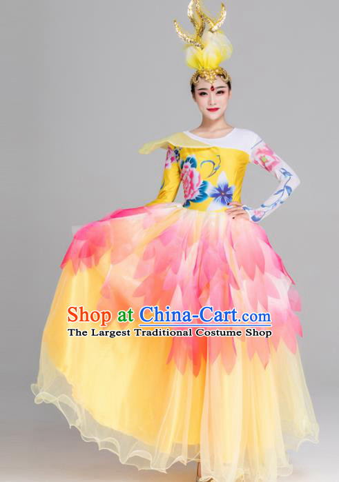 Traditional Chinese Classical Dance Chorus Yellow Dress Stage Show Opening Dance Costume for Women