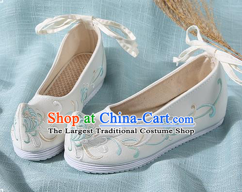 Chinese Handmade Embroidered Chrysanthemum Beige Bow Shoes Traditional Ming Dynasty Hanfu Shoes Princess Shoes for Women