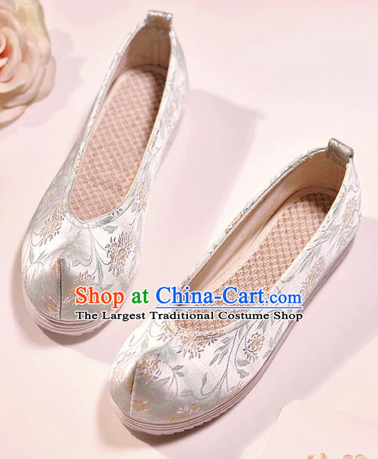 Asian Chinese Ming Dynasty Light Green Satin Shoes Embroidered Shoes Traditional Opera Shoes Hanfu Shoes for Women