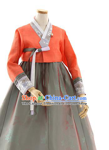 Korean Traditional Wedding Red Blouse and Grey Dress Korea Fashion Bride Costumes Hanbok Apparels for Women