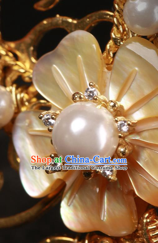 Chinese Classical Golden Bells Hair Crown Hair Accessories Handmade Ancient Court Lady Hanfu Shell Flower Hairpins for Women