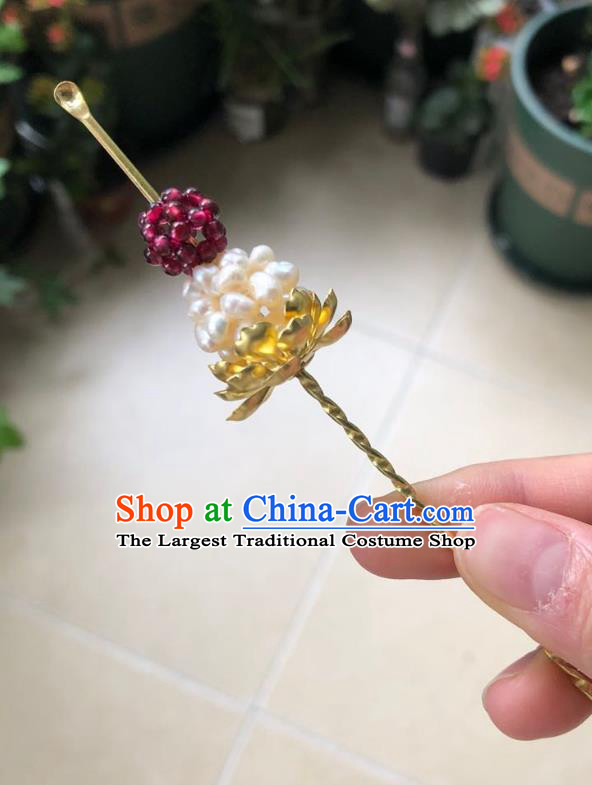Chinese Ancient Palace Garnet Pearls Hairpins Hair Accessories Handmade Ming Dynasty Empress Golden Lotus Curette Hair Stick